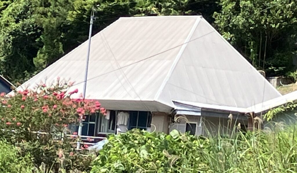 祖谷の観光/祖谷の風景/寄棟造り