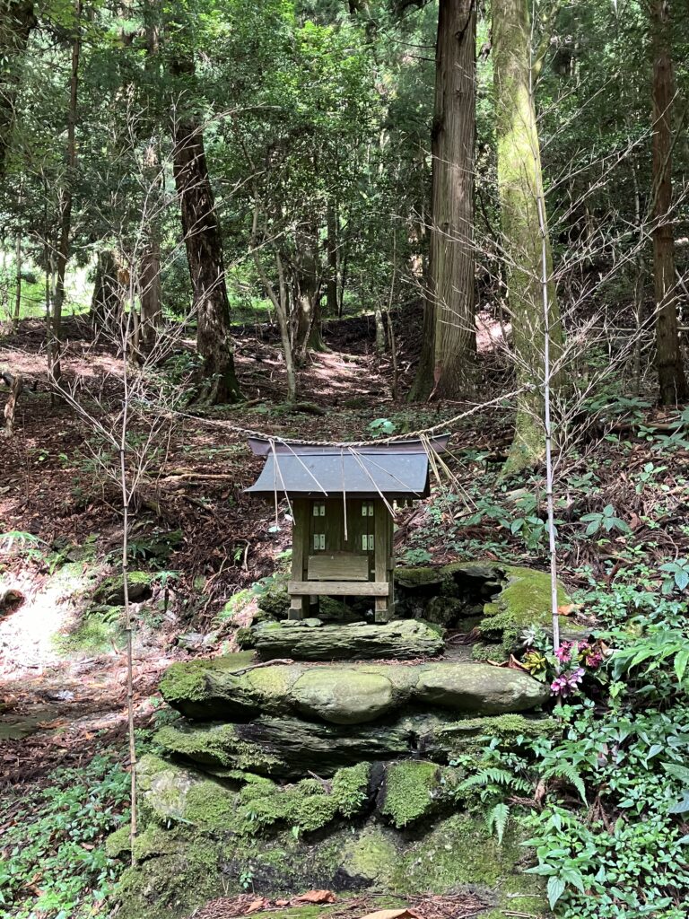 祖谷の観光サイト/栗枝渡八幡神社