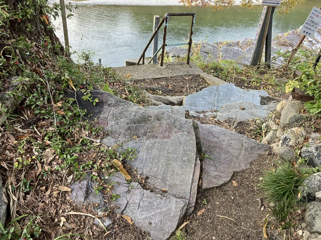 秩父の鉱物/紅簾石片岩