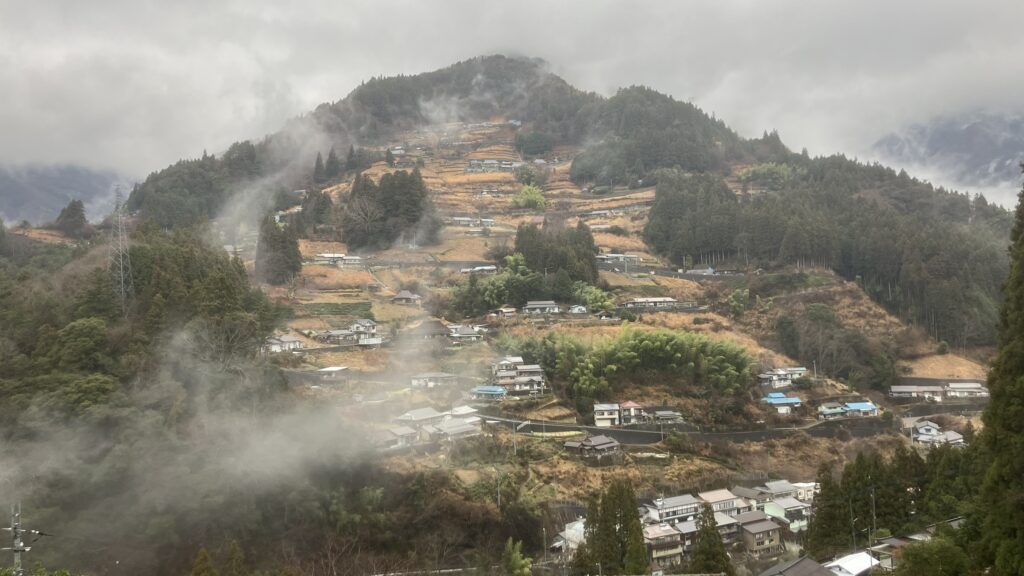 祖谷の観光サイト/落合集落/霧