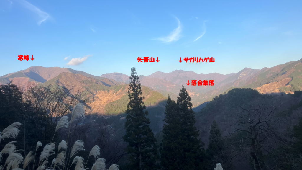 天上の林道からの景色/矢筈山・寒峰