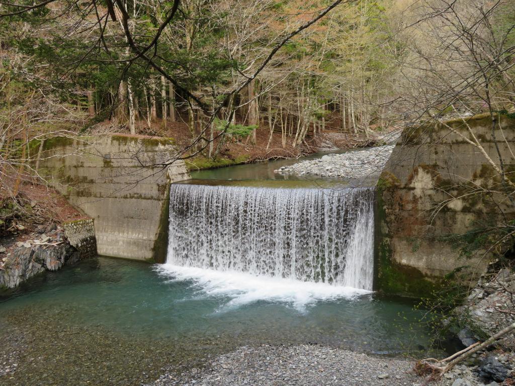 奥祖谷二重かずら橋/遊歩道の景色(堰堤)