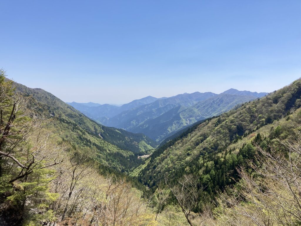 見ノ越からの美馬市側眺望