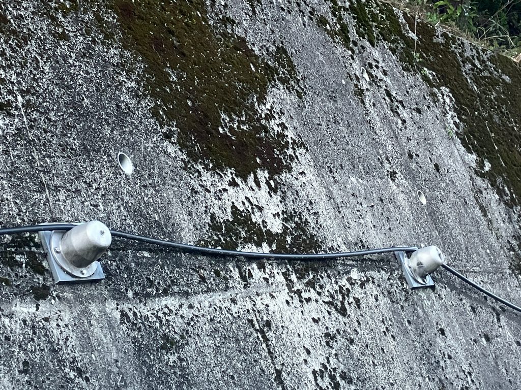 アンカーと水道ホース