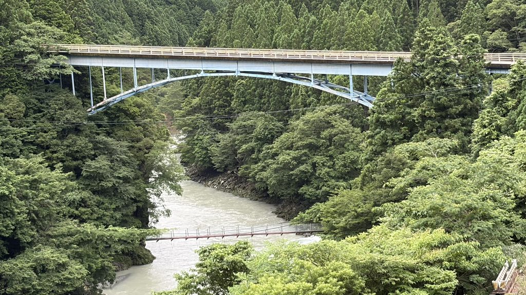 アレックスの橋